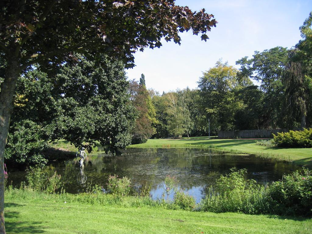 Hotel Parkzicht Veendam Bagian luar foto
